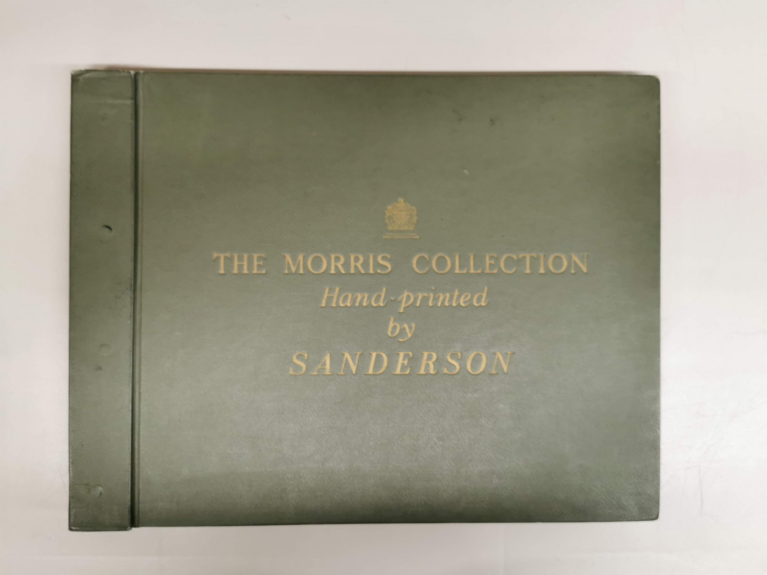 NaNaです。MORRIS Gallery Hackney of House – Astrantia - Wallpaper MAGNA CHRYSANTHEMUM Sanderson シーツ・カバー