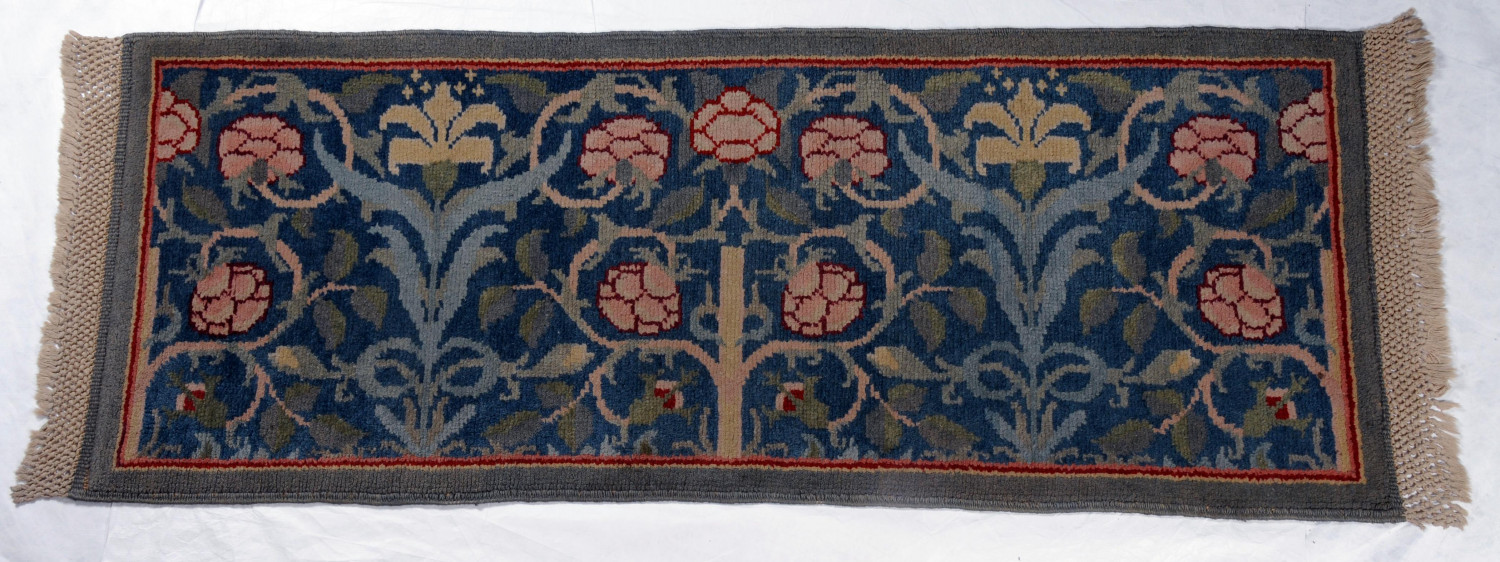 Arts and Crafts Carpets 芸術 工芸 ウィリアムモリス Arts & Crafts William Morris Style Hand-Hooked Wool Blue